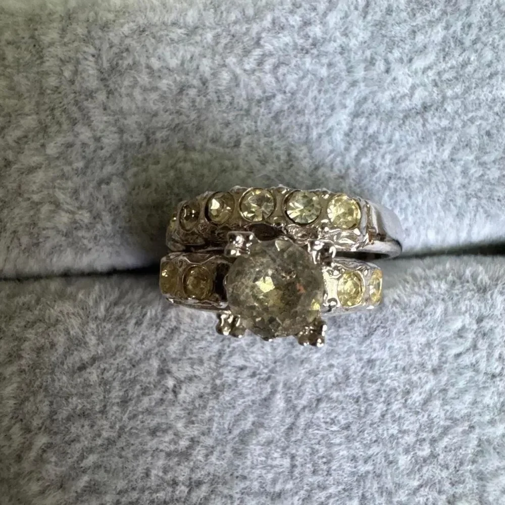 Unbranded Women's Silver and Gold Jewellery